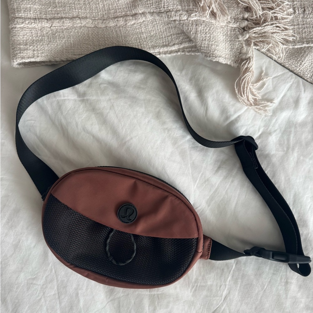 lululemon athletica Take it On Bag Brown and Black Crossbody Bag